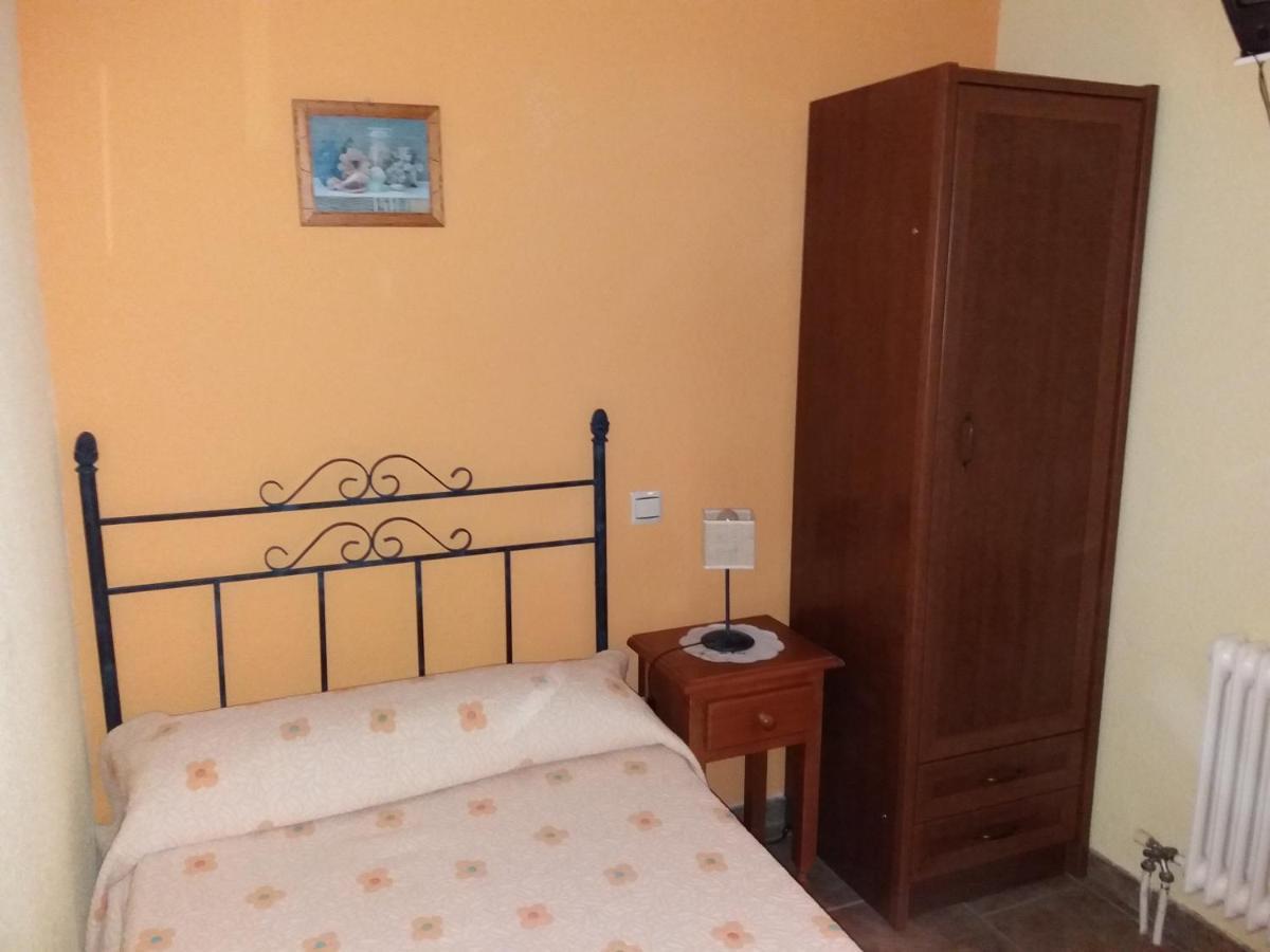 Posada La Reja Malpica de Tajo Екстериор снимка