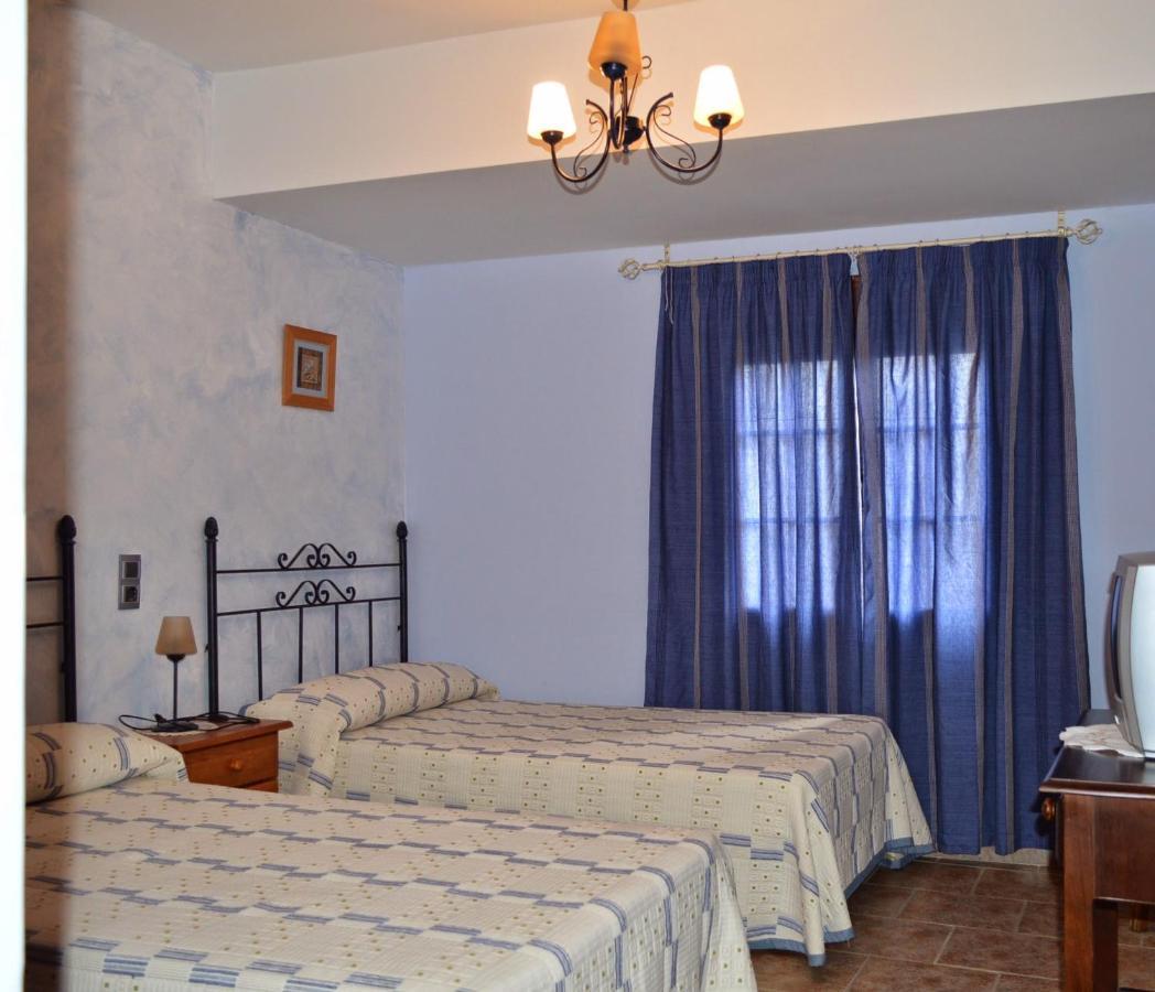 Posada La Reja Malpica de Tajo Екстериор снимка